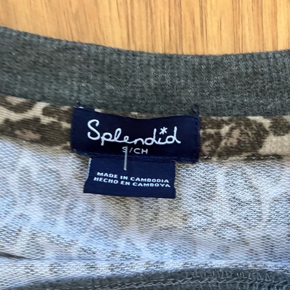 Splendid Leopard Print Gray & Brown Sweater Size Small EUC - Picture 6 of 10